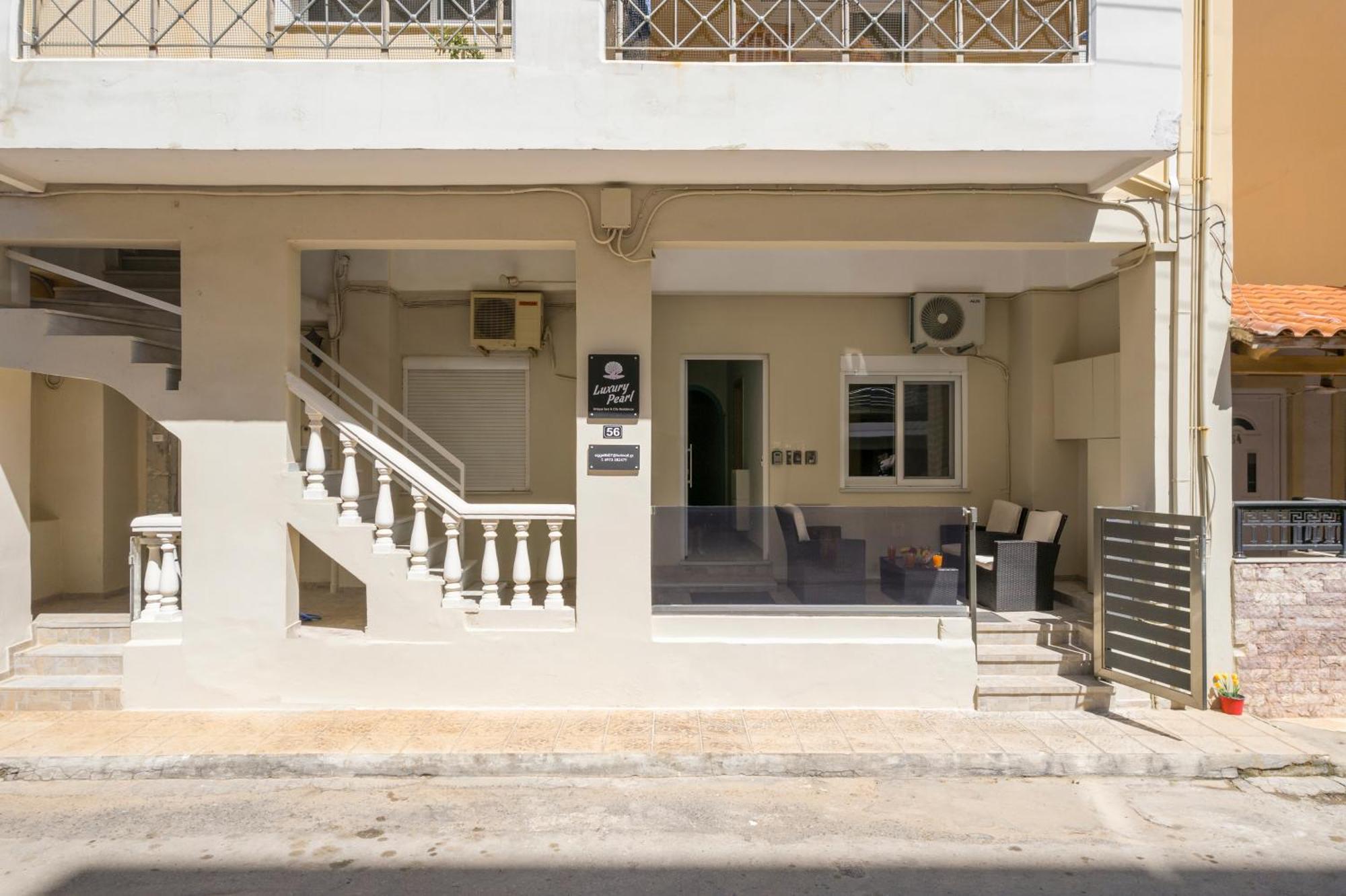 Luxury Pearl, Steps To The Beach Chania  Exterior photo